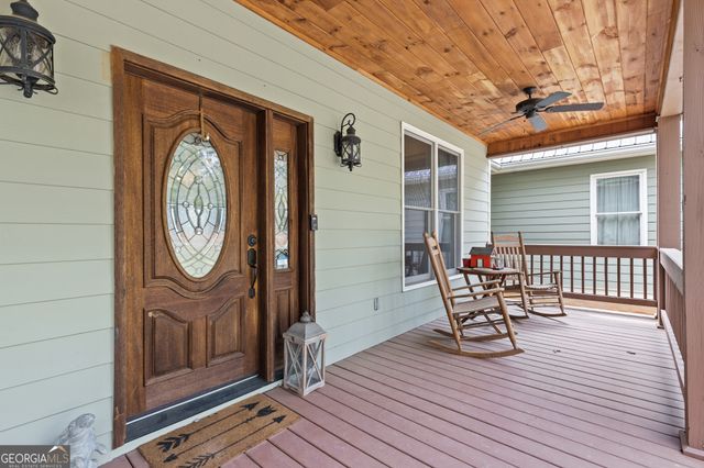 95 Hickory Avenue, Blue Ridge, GA 30513