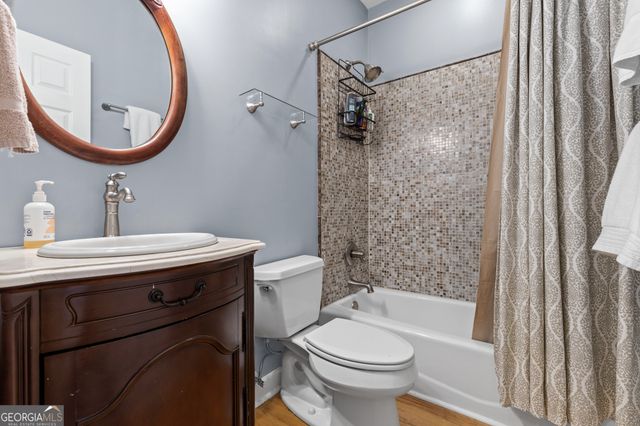 95 Hickory Avenue, Blue Ridge, GA 30513
