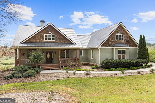 95 Hickory Avenue, Blue Ridge, GA 30513
