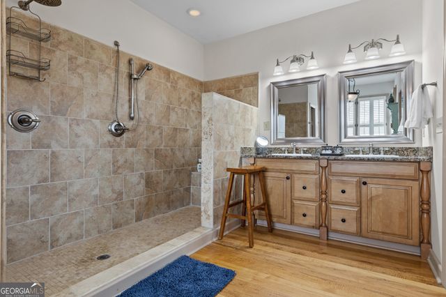 95 Hickory Avenue, Blue Ridge, GA 30513