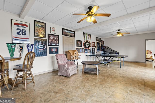 95 Hickory Avenue, Blue Ridge, GA 30513