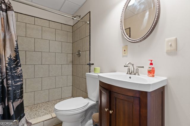 95 Hickory Avenue, Blue Ridge, GA 30513