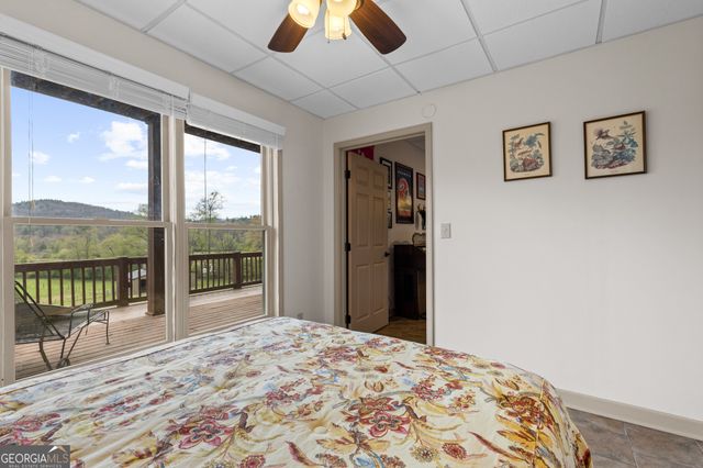 95 Hickory Avenue, Blue Ridge, GA 30513