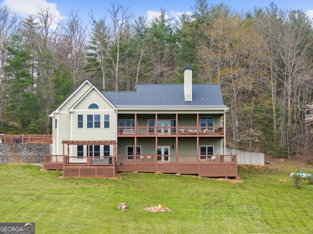 95 Hickory Avenue, Blue Ridge, GA 30513