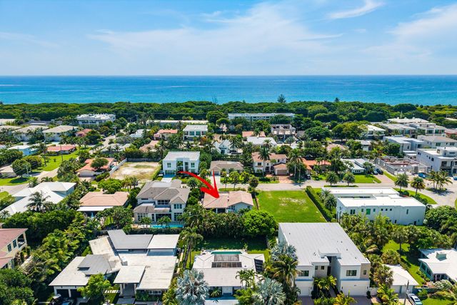 299 NE Wavecrest Court, Boca Raton, FL 33432