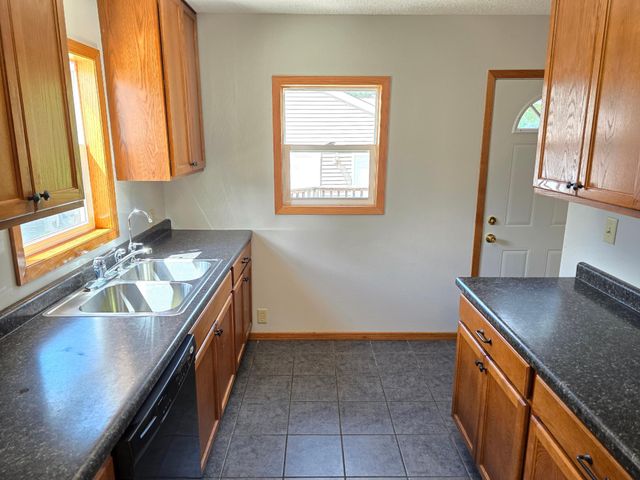 2011 Northwood Drive, North Saint Paul, MN 55109