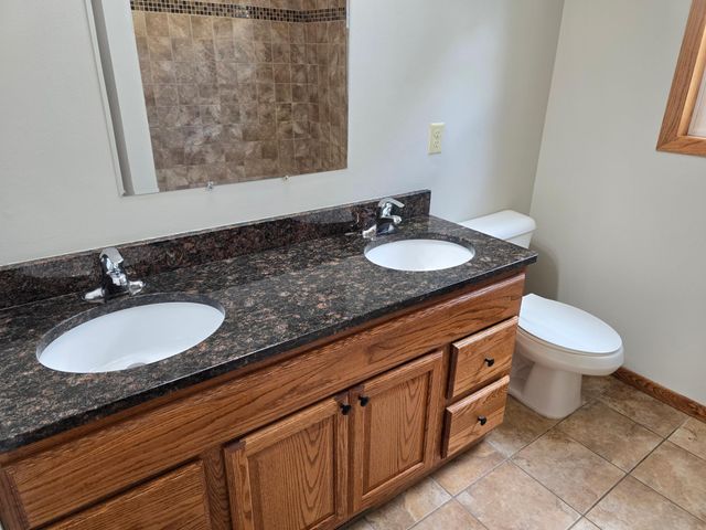 2011 Northwood Drive, North Saint Paul, MN 55109
