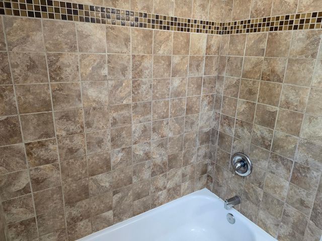 2011 Northwood Drive, North Saint Paul, MN 55109