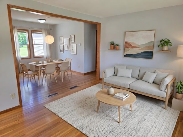 2011 Northwood Drive, North Saint Paul, MN 55109