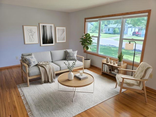 2011 Northwood Drive, North Saint Paul, MN 55109