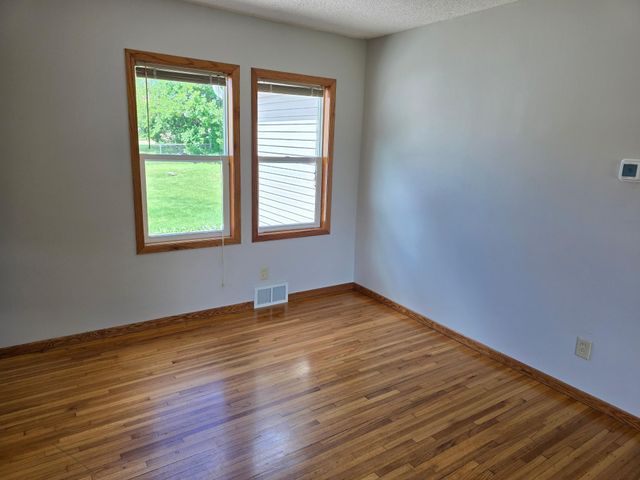 2011 Northwood Drive, North Saint Paul, MN 55109