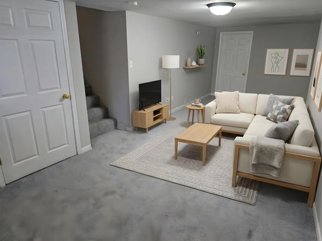 2011 Northwood Drive, North Saint Paul, MN 55109