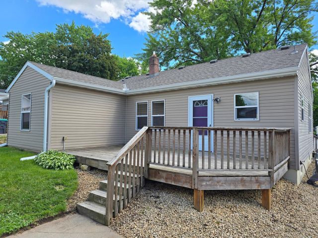 2011 Northwood Drive, North Saint Paul, MN 55109
