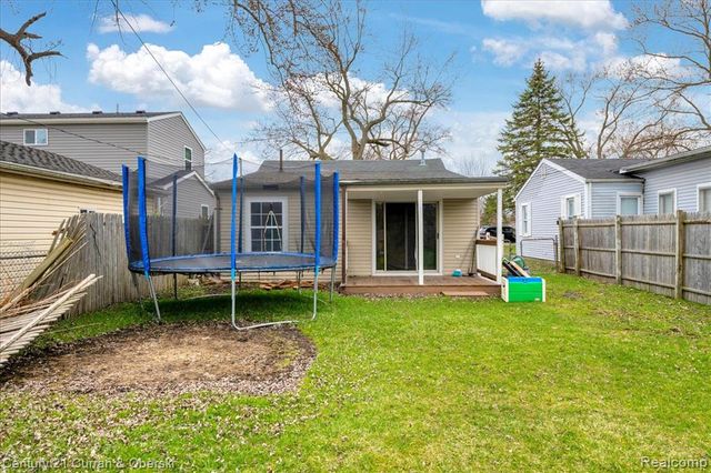 63 Kessler Street, Monroe, MI 48162