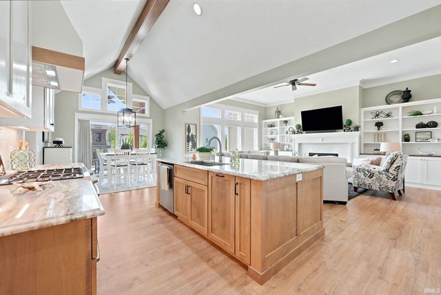 16493 Chilton Cove, Huntertown, IN 46748