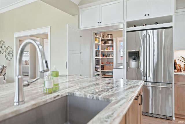 16493 Chilton Cove, Huntertown, IN 46748