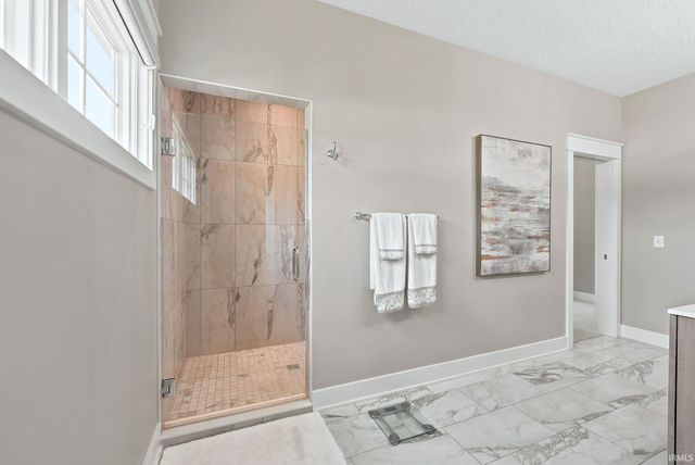 16493 Chilton Cove, Huntertown, IN 46748