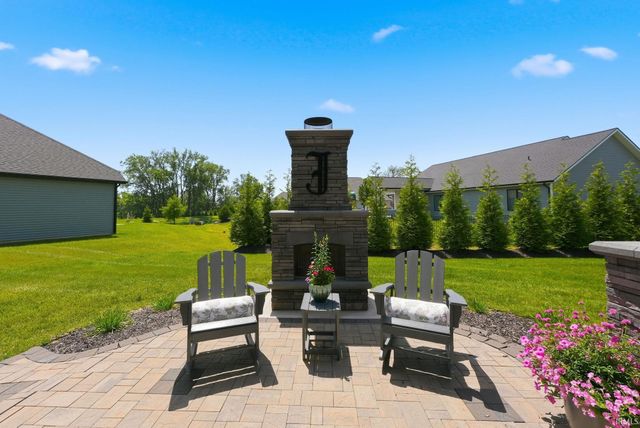 16493 Chilton Cove, Huntertown, IN 46748