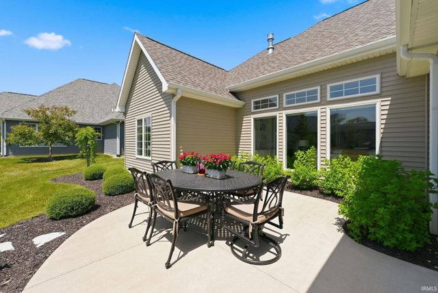 16493 Chilton Cove, Huntertown, IN 46748