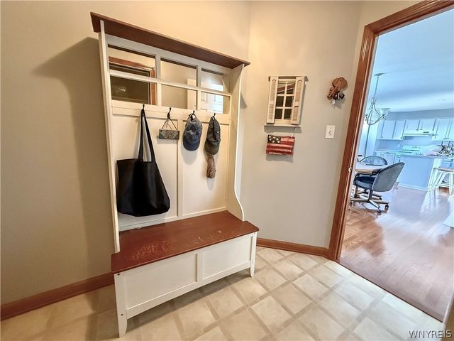 3273 Brookfield Lane, Hamburg, NY 14075