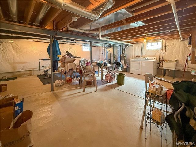 3273 Brookfield Lane, Hamburg, NY 14075