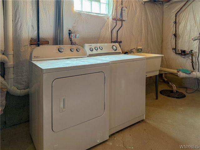 3273 Brookfield Lane, Hamburg, NY 14075