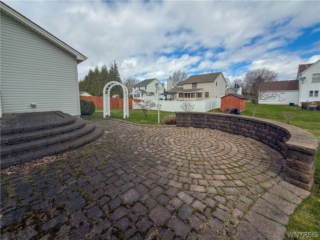3273 Brookfield Lane, Hamburg, NY 14075