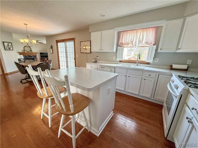 3273 Brookfield Lane, Hamburg, NY 14075