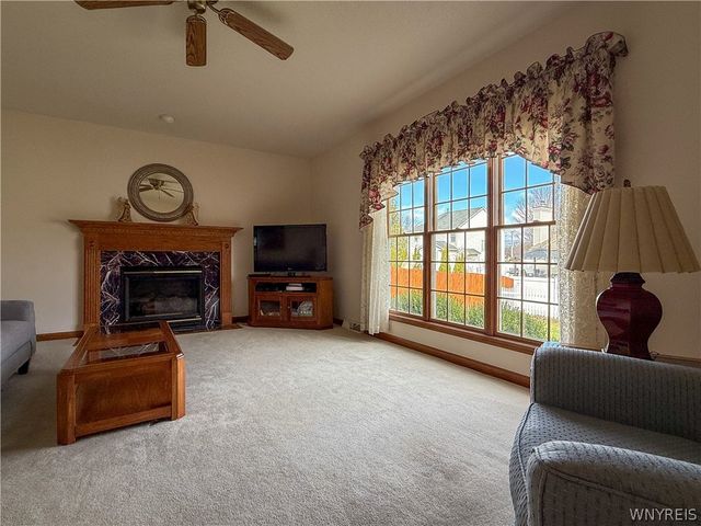 3273 Brookfield Lane, Hamburg, NY 14075