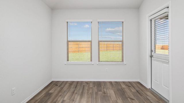 136 Little Green TRL, Jarrell, TX 76537