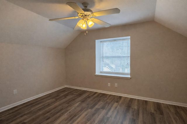 202 Hardy Street, Bacliff, TX 77518