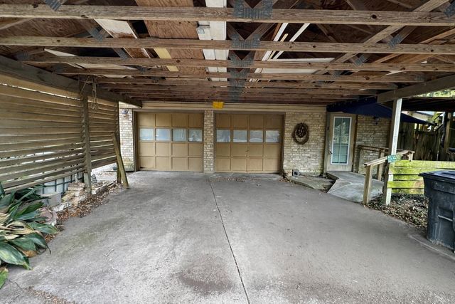 202 Hardy Street, Bacliff, TX 77518