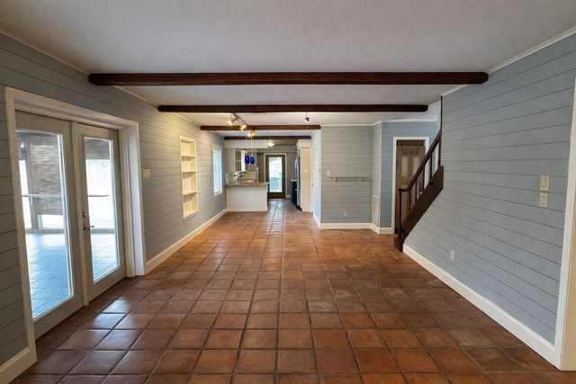 202 Hardy Street, Bacliff, TX 77518