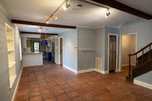 202 Hardy Street, Bacliff, TX 77518