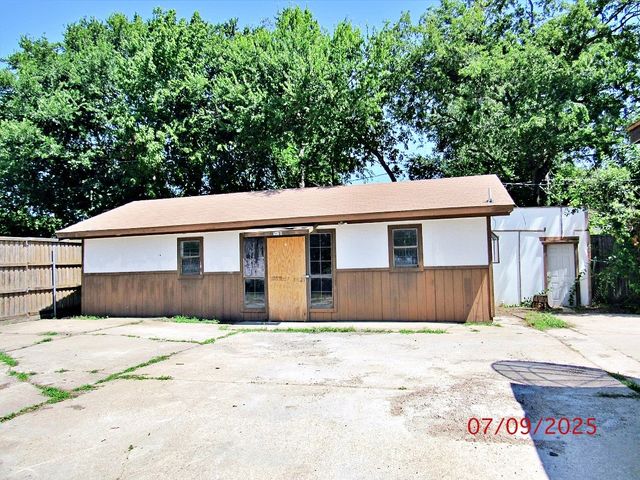 1021 S Murray Street, Mckinney, TX 75069