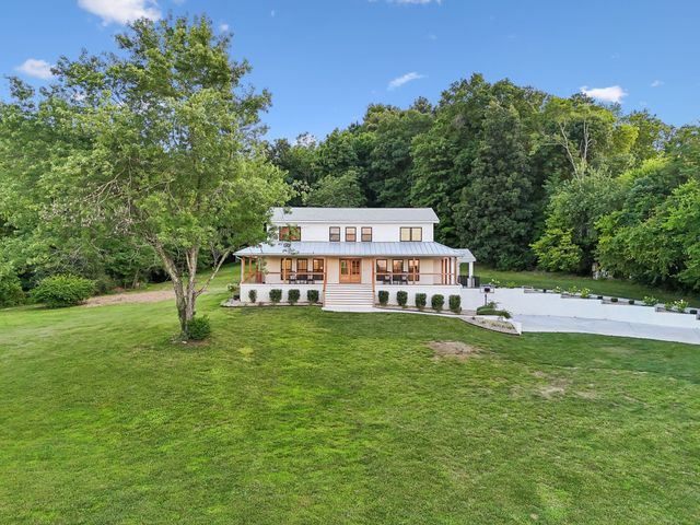 1911 Evergreen Rd, Thompsons Station, TN 37179