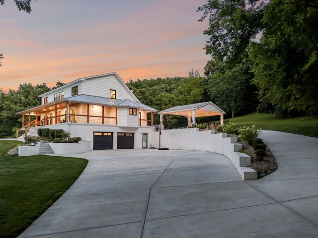 1911 Evergreen Rd, Thompsons Station, TN 37179