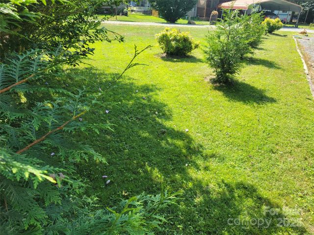 284 Aqua Vista Loop, Waynesville, NC 28786