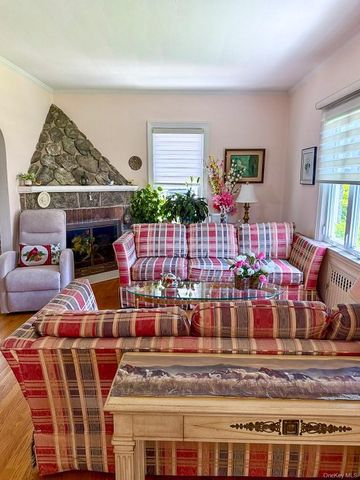 15-17 146th Street, Whitestone, NY 11357