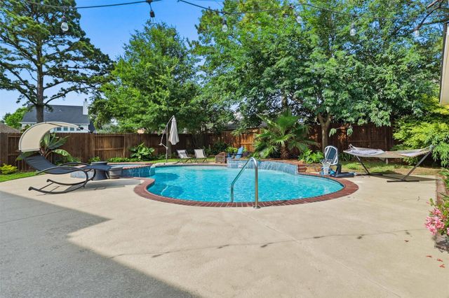 7818 Palm Brook Court, Houston, TX 77095