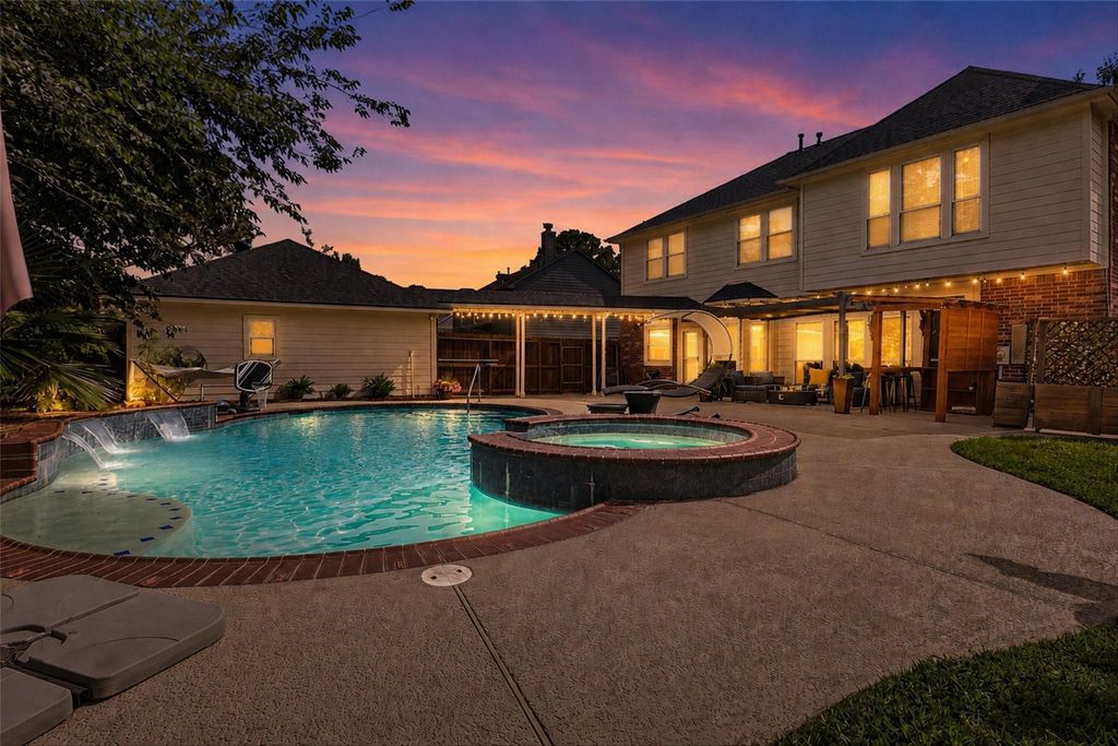7818 Palm Brook Court, Houston, TX 77095