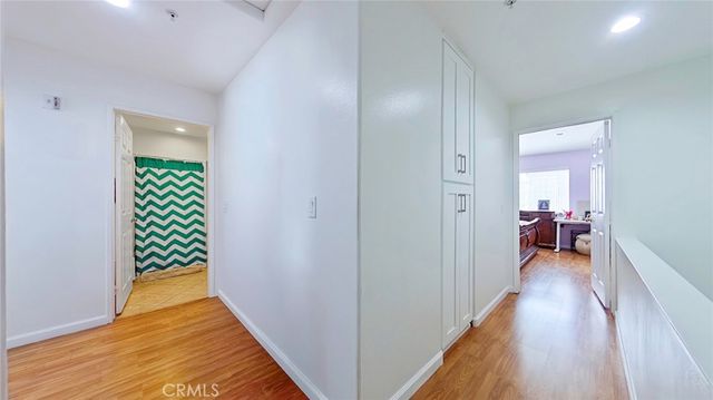 18347 Saticoy Street 6, Reseda, CA 91335