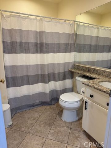 18347 Saticoy Street 6, Reseda, CA 91335