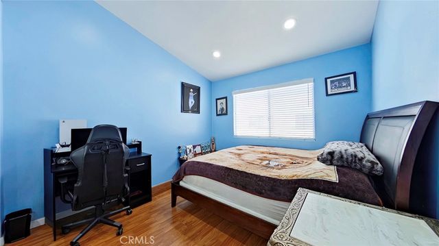 18347 Saticoy Street 6, Reseda, CA 91335