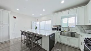 18347 Saticoy Street 6, Reseda, CA 91335
