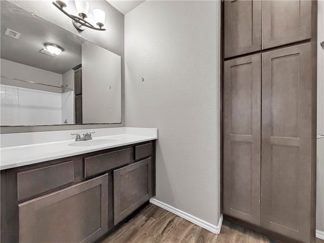 1914 Lipan St, Corpus Christi, TX 78408