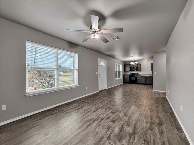 1914 Lipan St, Corpus Christi, TX 78408