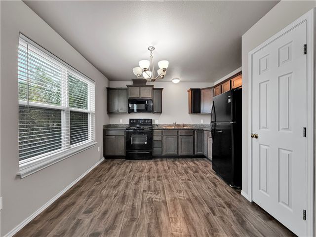 1914 Lipan St, Corpus Christi, TX 78408