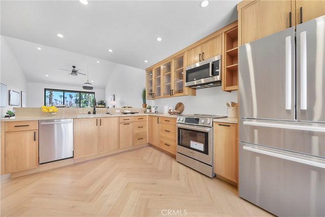 76238 Honeysuckle Drive, Palm Desert, CA 92211