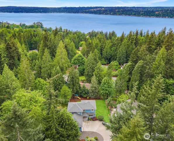 211 210th Avenue NE, Sammamish, WA 98074